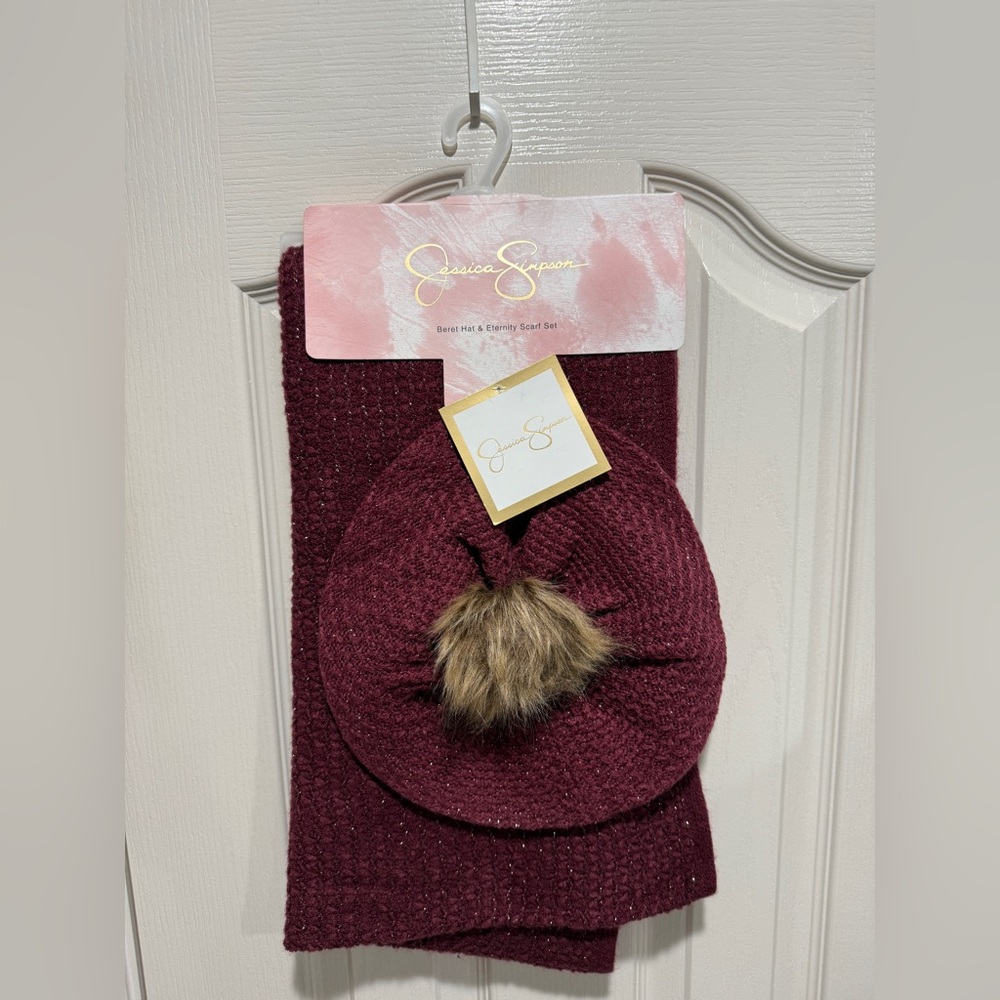 Jessica Simpson Beret and Scarf Set